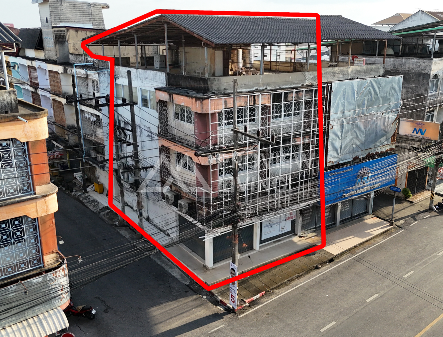 [ปล่อยเช่า] อาคารพาณิชย์ 3 ชั้นครึ่ง  ถนนราษฎร์อุทิศ 39.2 ตารางวา ค่าเช่า 40,000/เดือน ( สัญญาเช่าขั้นต่ำ 6 เดือน )