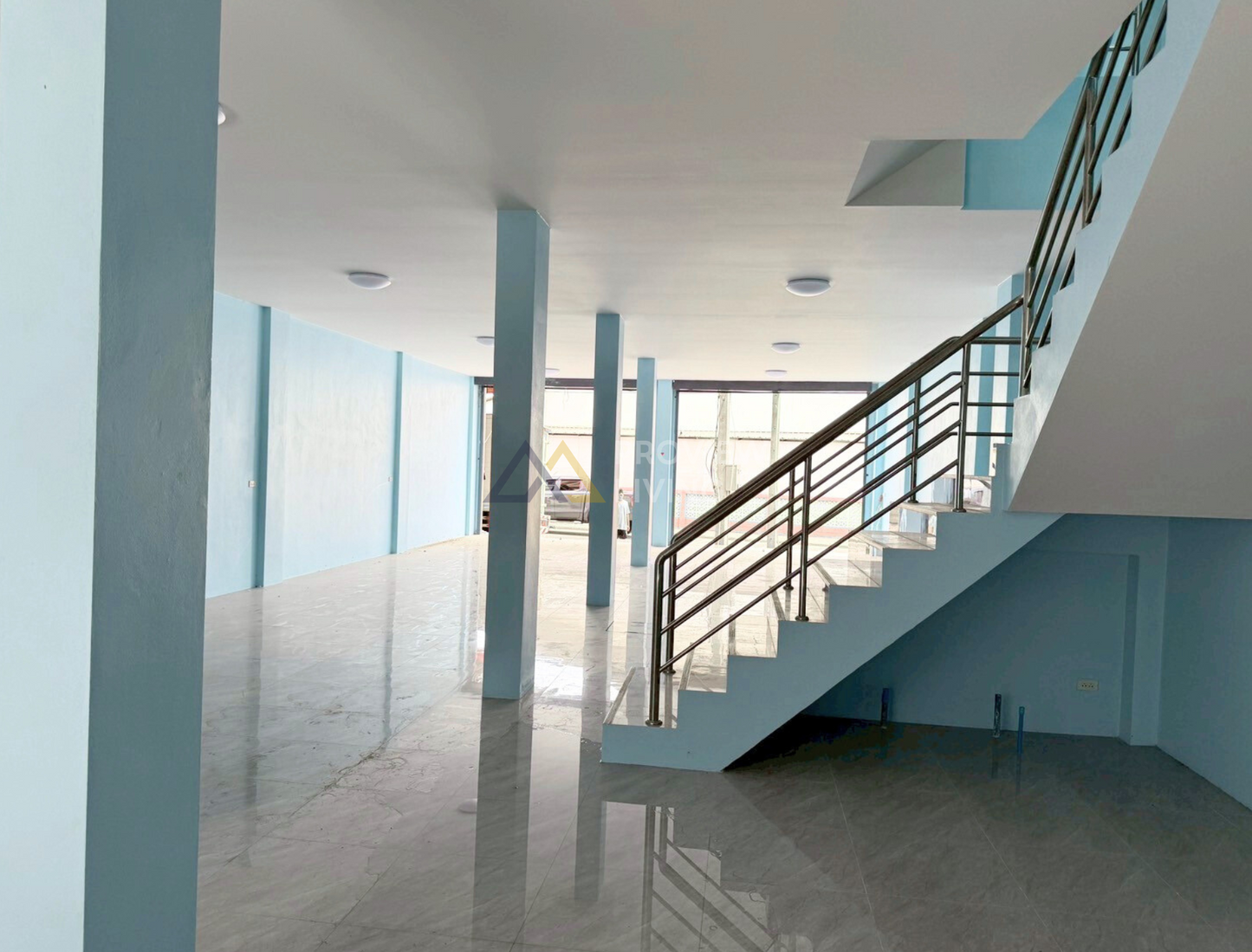 [ขายด่วน] อาคารพาณิชย์ 2 คูหา ขนาด 49 ตร.ว. ใกล้ตลาดโพหวาย 300 เมตร ทำดีตั้งอยู่บนถนนสายการค้าใจกลางเมืองสุราษฎร์ฯ