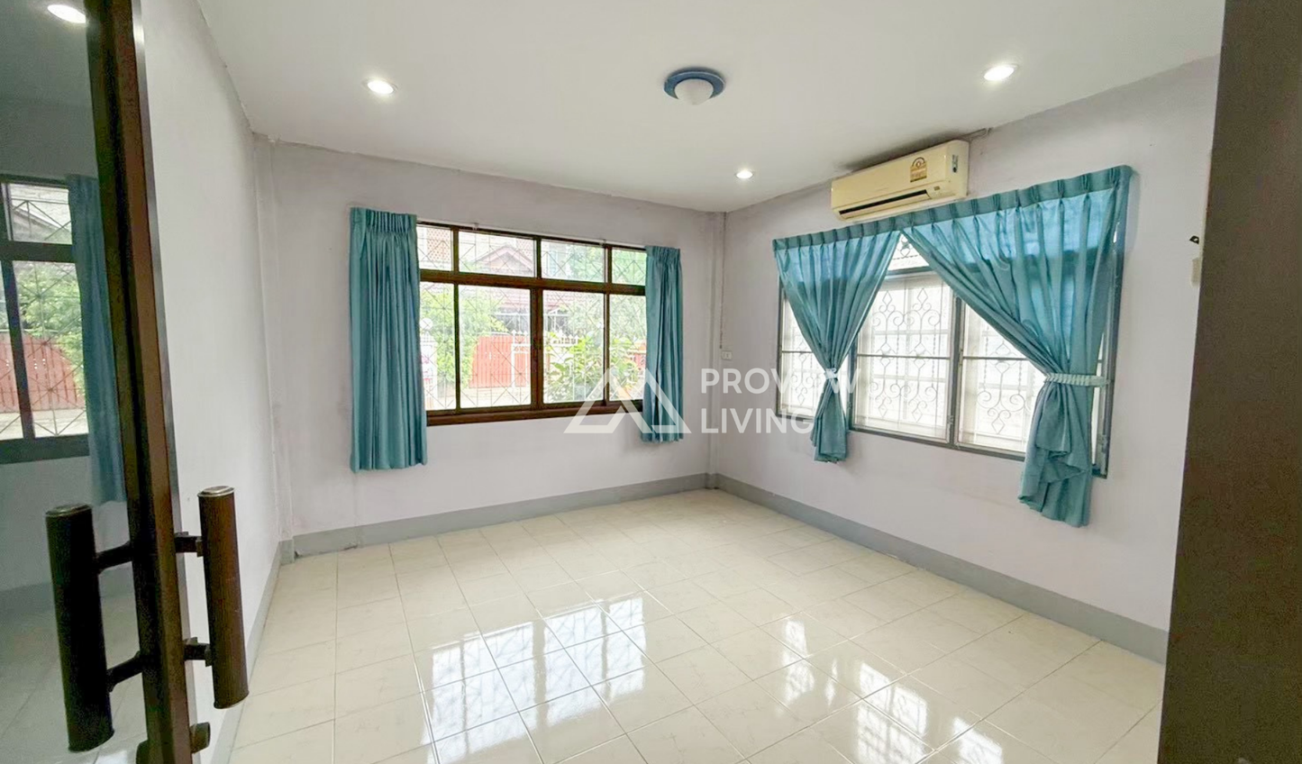 [ขายด่วน] บ้านเดี่ยวชั้นเดียว ห้องมุม ซอย ชนเกษม 27 และ ศรีเกษม 24 | 49.7 ตร.วา | 2 ห้องนอน 1 ห้องน้ำ 2 จอดรถ