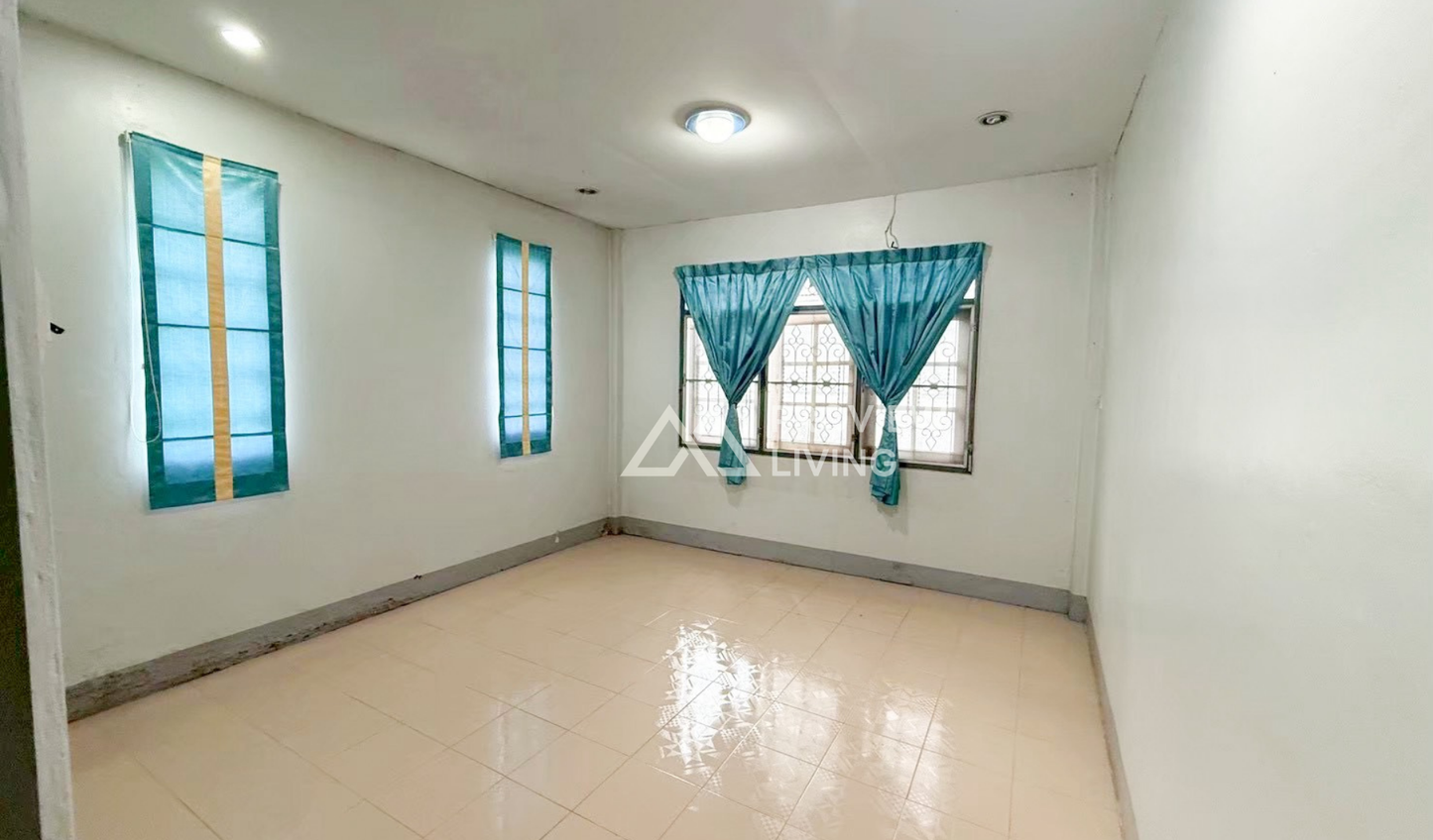 [ขายด่วน] บ้านเดี่ยวชั้นเดียว ห้องมุม ซอย ชนเกษม 27 และ ศรีเกษม 24 | 49.7 ตร.วา | 2 ห้องนอน 1 ห้องน้ำ 2 จอดรถ