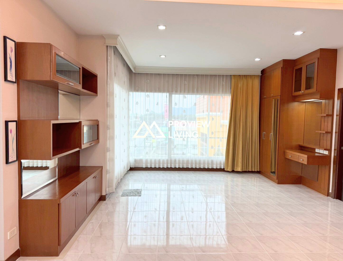 [ขายด่วน] อาคารพาณิชย์ 2 คูหา ขนาด 50 ตร.วา 4 ห้องนอน 5 ห้องน้ำ แถมแอร์ 6 ตัว ใกล้ที่ว่าการอำเภอคีรีรัฐนิคม ราคา 6.XX ลบ.