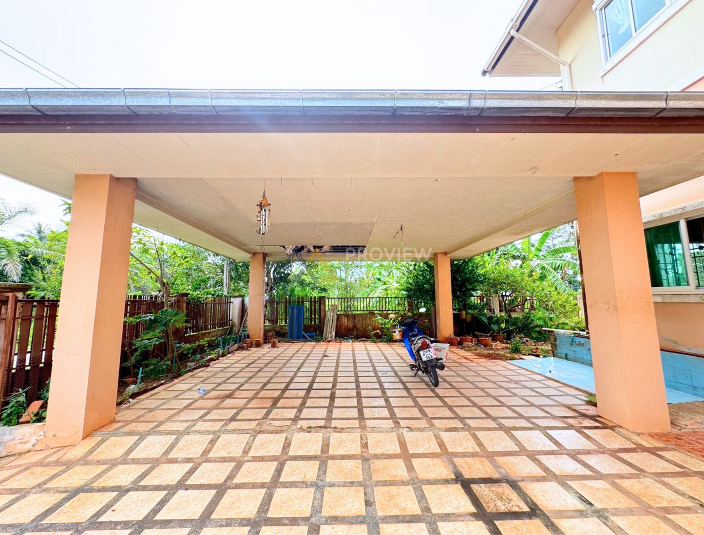 [ขายด่วน] คุ้มที่สุด! บ้านเดี่ยว 2 ชั้น 4 นอน 3 น้ำ บางชุมโถ ใกล้ทั้งเซ็นทรัล และโลตัสสุราษฎร์ธานี พื้นที่กว้างขนาด 116 ตร.ว. หน้ากว้าง 16 ลึก 28