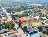 ขายที่ดินติดทะเล 13 ไร่เศษ พร้อมคลังน้ำมันเก่าและบ้านพัก คลองวาฬ หาดสามอ่าว ประจวบคีรีขันธ์ | 85 ล้านบาท