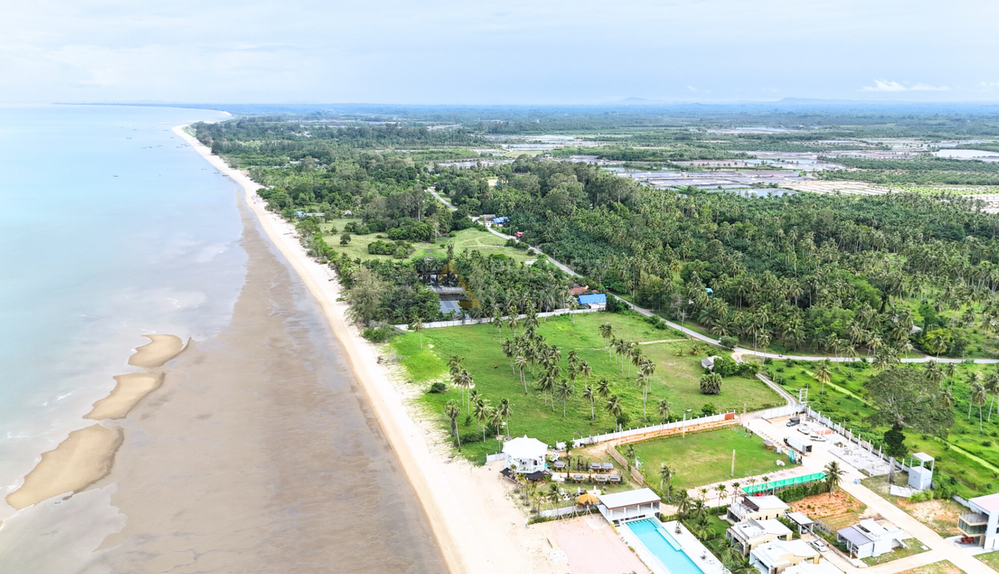 [ขายด่วน!!] ที่ดิน ติดทะเล 11 ไร่ วิวพาโนรามา เหมาะลงทุนรีสอร์ท-พูลวิลล่า หน้ากว้าง 151 ต.วัง อ.ท่าชนะ สุราษฎร์ธานี