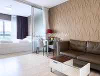 Dcondo CoCo by Sansiri for sale, a corner unit on the 8th floor with a mall view. Located directly opposite Central, this condo in Surat Thani offers high potential. 1 bed, 1 bath.