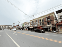 Urgent sale: Student dormitory in Soi Phiset, near Prince of Songkla University, Surat Thani Campus. Fully occupied year-round. 38 rooms on 63.2 sq. wa. All rooms have en-suite bathrooms. 38 bedrooms, 38 bathrooms.