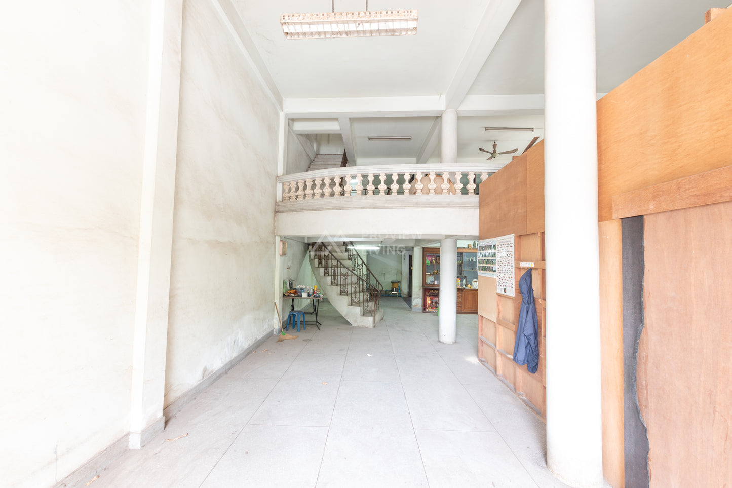 [ขาย] ที่ดินพร้อมตึก 3 ชั้นครึ่ง + ดาดฟ้า ขนาด 32.7 ตร.วา 2 คูหา ปากซอยการุณราษฎร์ 15 ทำเลใจกลางเมือง รีโนเวทเป็นโฮสเทลได้ ราคา 1X ลบ.*