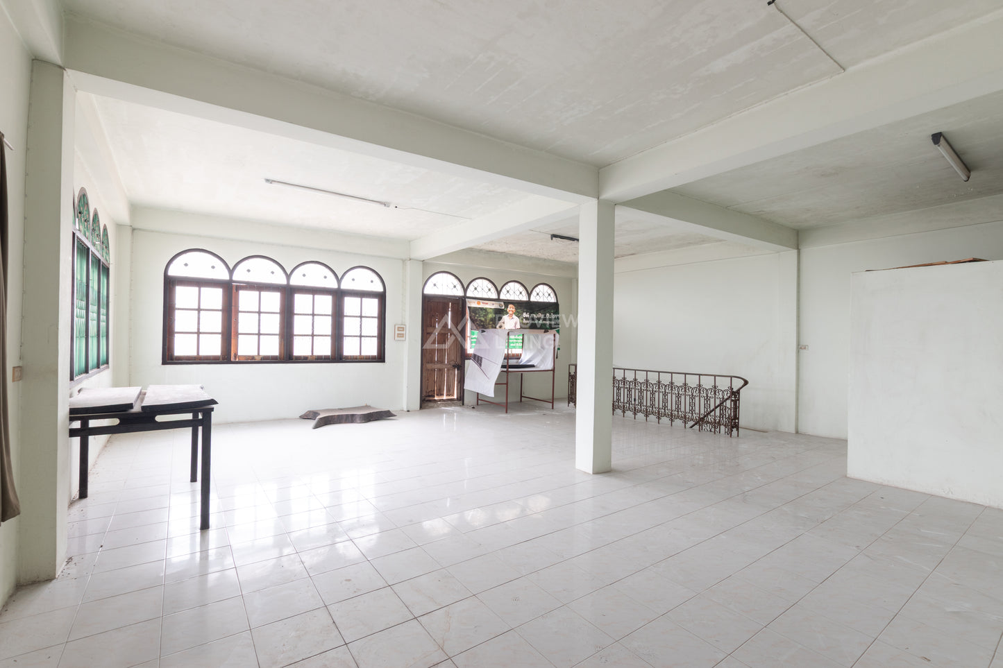 [ขาย] ที่ดินพร้อมตึก 3 ชั้นครึ่ง + ดาดฟ้า ขนาด 32.7 ตร.วา 2 คูหา ปากซอยการุณราษฎร์ 15 ทำเลใจกลางเมือง รีโนเวทเป็นโฮสเทลได้ ราคา 1X ลบ.*