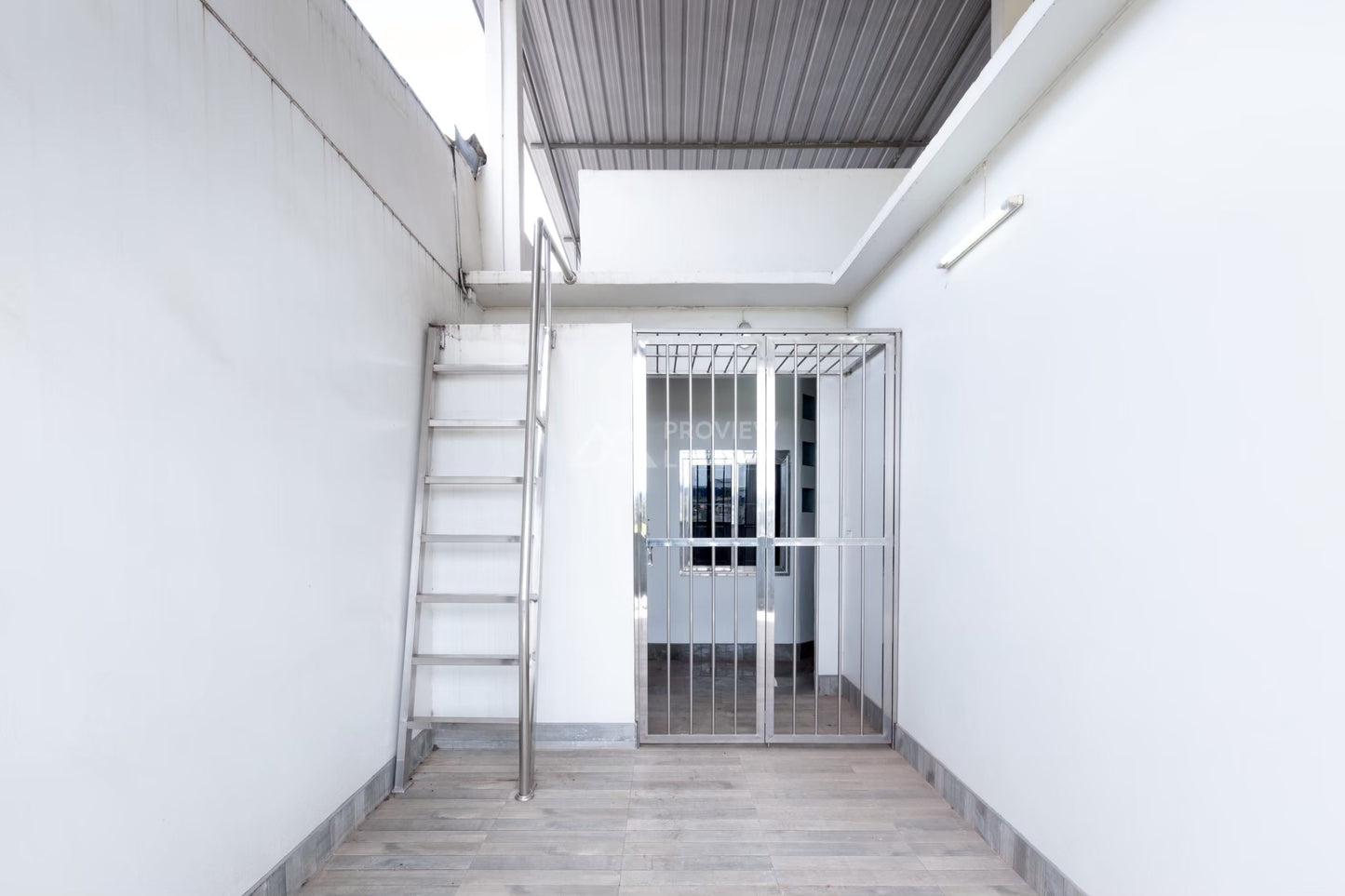 [ขาย] ตึกแถว 2 ชั้น 2 คูหา คูหาละ 2 ห้องนอน 2 ห้องน้ำ รวมขนาด 30.2 ตร.วา @ดอกนก 13 ใกล้โรงเรียนจังหวัด ศูนย์ราชการ และวิทยาลัยเทคนิค