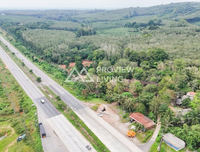 Urgent sale: Land in Surat Thani with resort, 7 rai 2 ngan 58 square wah, near Suan Mokkhaphalaram Temple, near Chaiya Highway, and near Lemad Subdistrict Health Promoting Hospital.