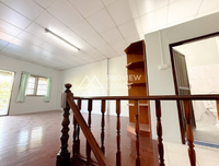 Urgent sale! Townhome in Surat Thani, 2 stories, newly renovated, near Ploenpetch Hotel, 1 bed, 2 baths.