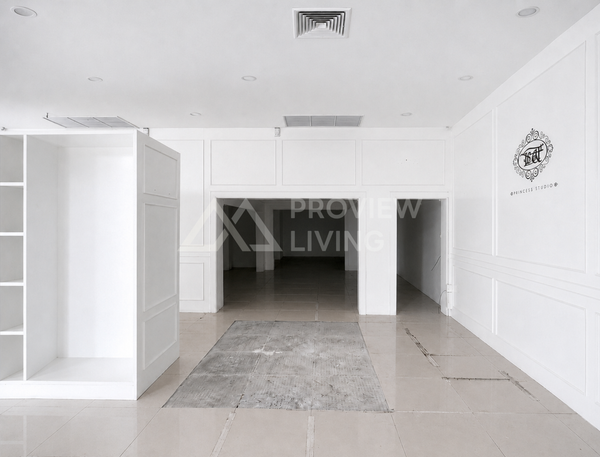 [For Rent] 3.5-story commercial building, Rat Uthit Road, 39.2 square wah. Rent 40,000/month (minimum 6-month lease). Surat Thani.