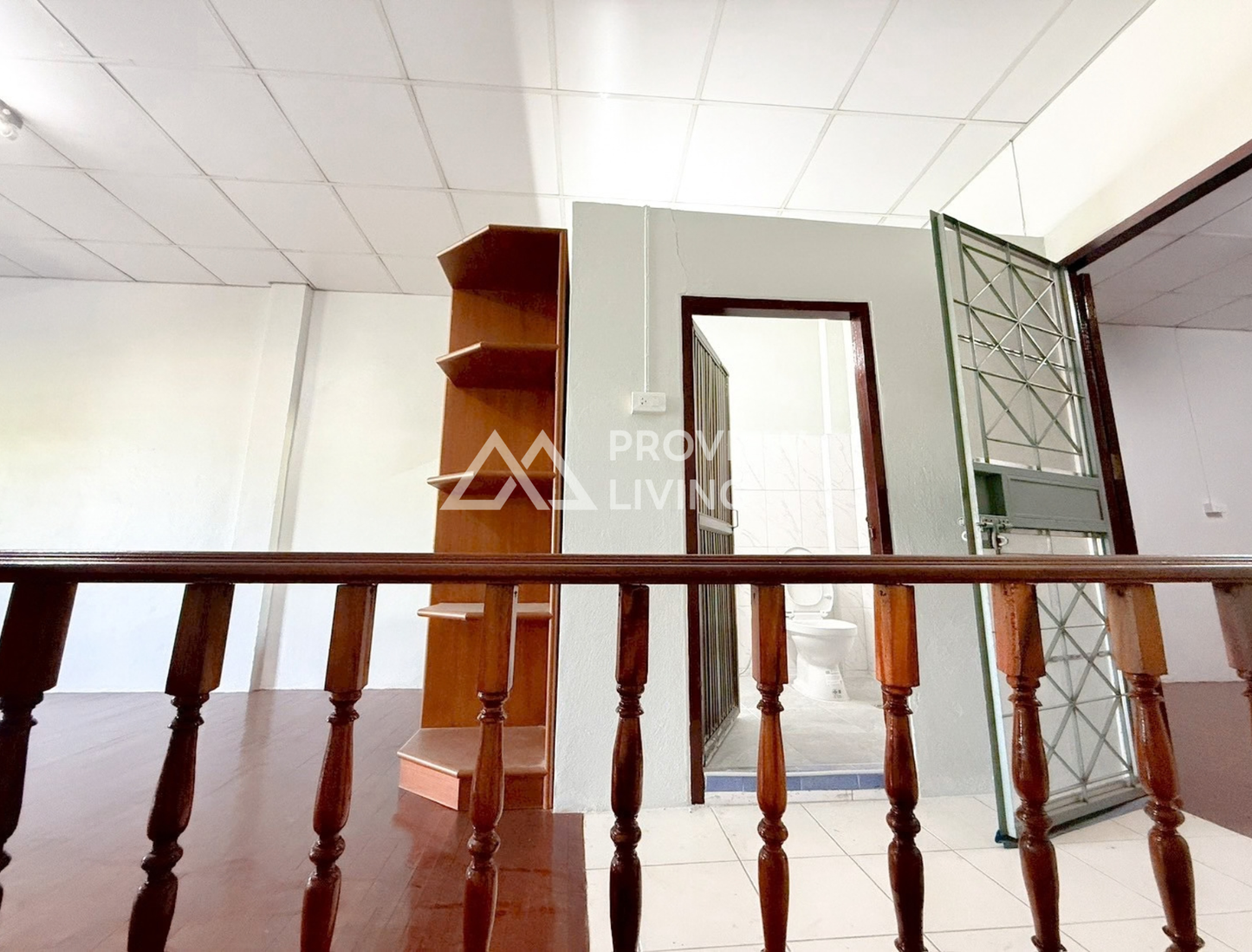 [ขายด่วน] บ้านเดี่ยว 2 ชั้น ใกล้โรงแรมเพลินเพชร เพียง 1.XX ลบ