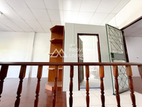 Urgent sale! Townhome in Surat Thani, 2 stories, newly renovated, near Ploenpetch Hotel, 1 bed, 2 baths.