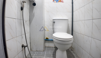 For urgent sale: Dormitory in Suratthani, Special Soi, Prince of Songkla University. Fully rented all year. Size 21.9 sq. wah, 7 bedrooms with en-suite bathrooms in every room. There is a hall on the ground floor for opening a shop. 8 bathrooms.
