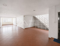 [For Rent] 3.5-story commercial building, Rat Uthit Road, 39.2 square wah. Rent 40,000/month (minimum 6-month lease). Surat Thani.