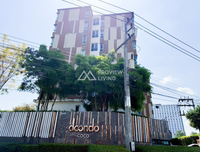 Dcondo CoCo by Sansiri for sale, a corner unit on the 8th floor with a mall view. Located directly opposite Central, this condo in Surat Thani offers high potential. 1 bed, 1 bath.