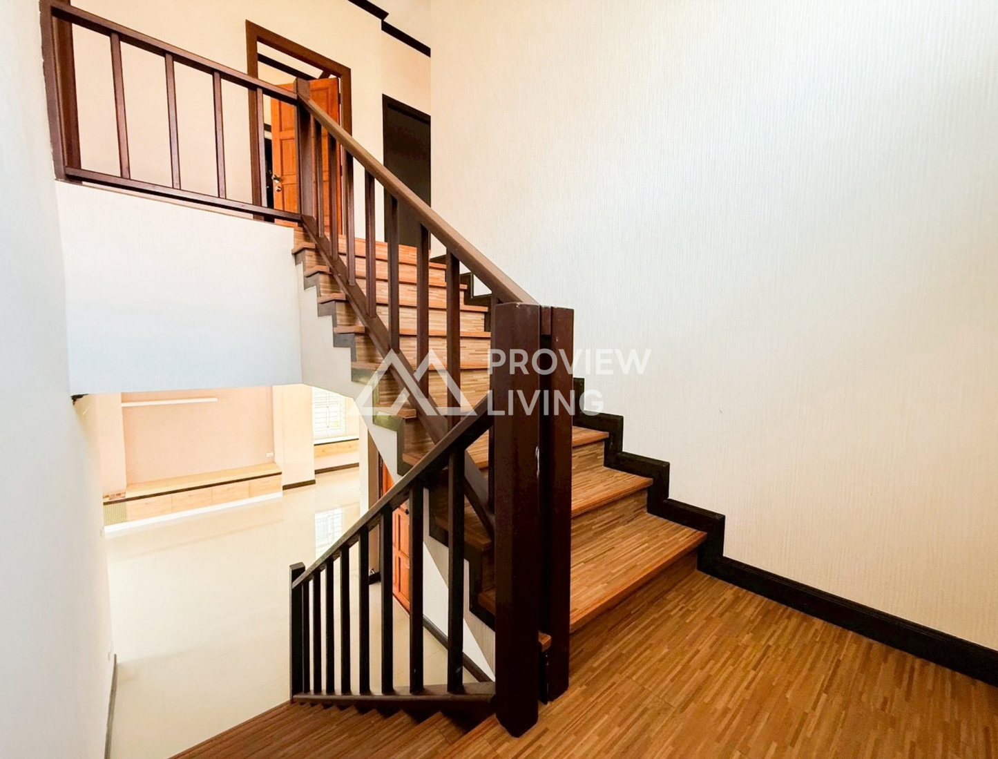 [ขายด่วน]บ้านเดี่ยว 2 ชั้น หมู่บ้านศุขเจริญ ซ.1 หลัง Big C สุราษฎร์ ราคา 4.XX ลบ.