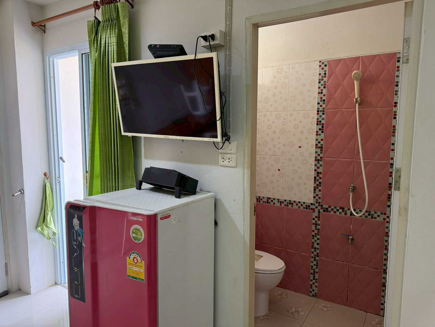 [ขายด่วน] หอพัก ซอยพิเศษ ม.อ. ผู้เช่าเต็มทั้งปี ขนาด63.2 ตร.ว.38 ห้องนอน พร้อมห้องน้ำในตัวทุกห้อง