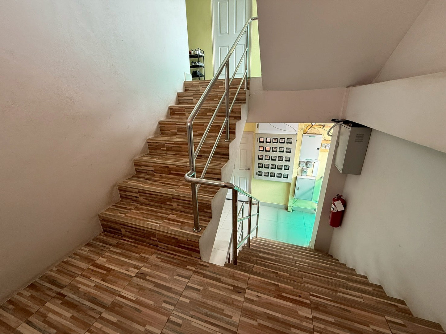 [ขายด่วน] หอพัก ซอยพิเศษ ม.อ. ผู้เช่าเต็มทั้งปี ขนาด63.2 ตร.ว.38 ห้องนอน พร้อมห้องน้ำในตัวทุกห้อง