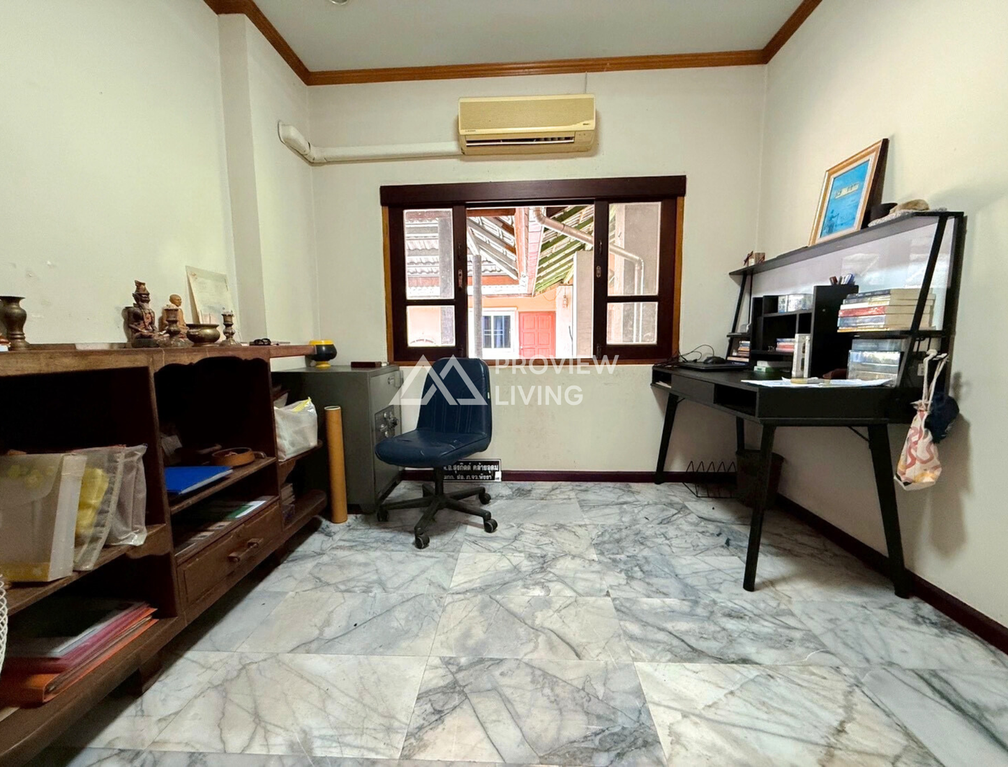 [ขายด่วน] บ้านเดี่ยว หลังใหญ่ มี2หลังในรั่วเดียว หมู่บ้านเสาวลักษณ์ 296.6 ตารางวา ราคา 8.XX ลบ.