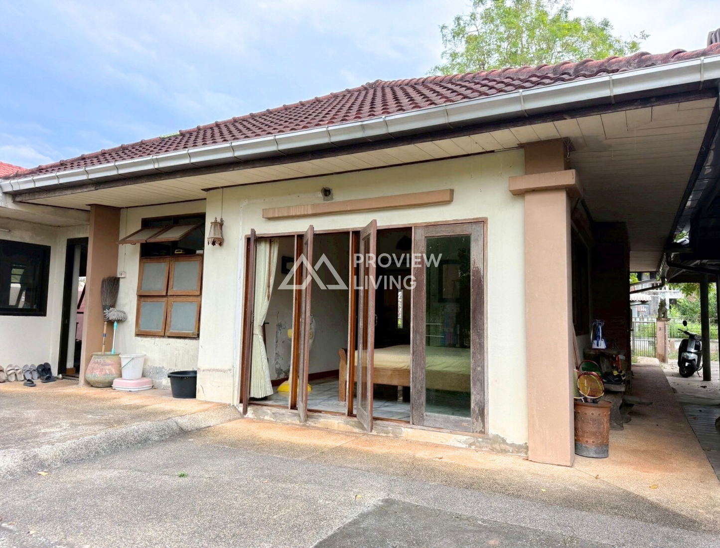 [ขายด่วน] บ้านเดี่ยว หลังใหญ่ มี2หลังในรั่วเดียว หมู่บ้านเสาวลักษณ์ 296.6 ตารางวา ราคา 8.XX ลบ.