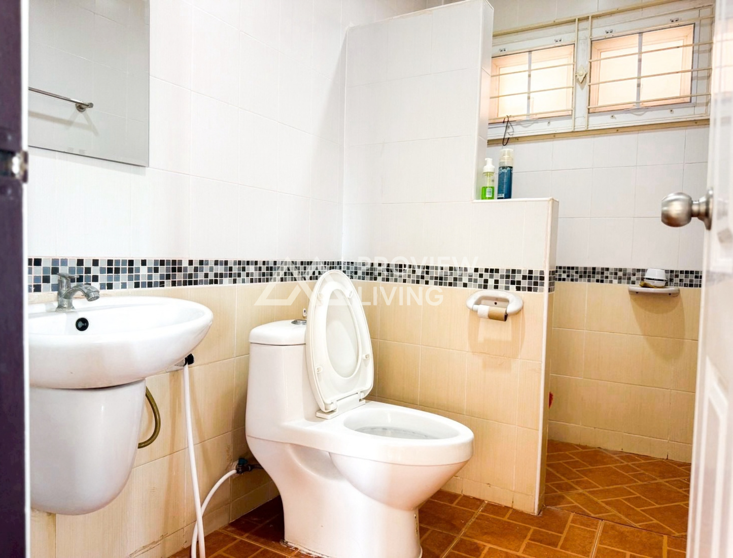 [ขายด่วน]บ้านเดี่ยว 2 ชั้น หมู่บ้านศุขเจริญ ซ.1 หลัง Big C สุราษฎร์ ราคา 4.XX ลบ.