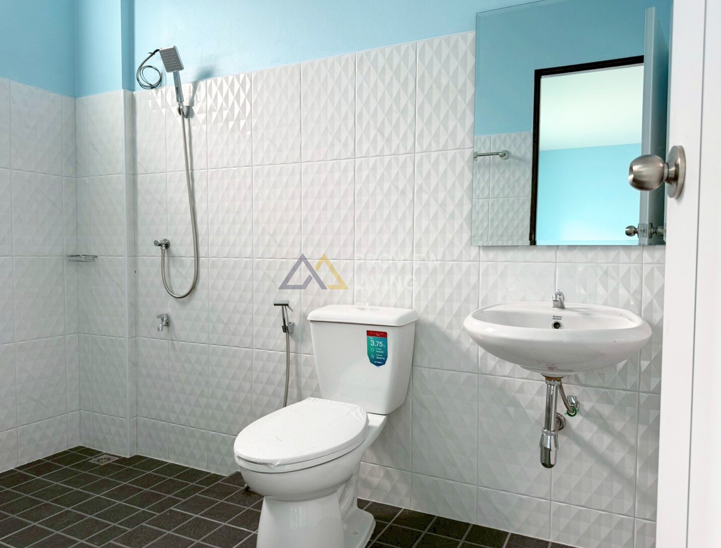 [ขายด่วน] อาคารพาณิชย์ 2 คูหา ขนาด 49 ตร.ว. ใกล้ตลาดโพหวาย 300 เมตร ทำดีตั้งอยู่บนถนนสายการค้าใจกลางเมืองสุราษฎร์ฯ