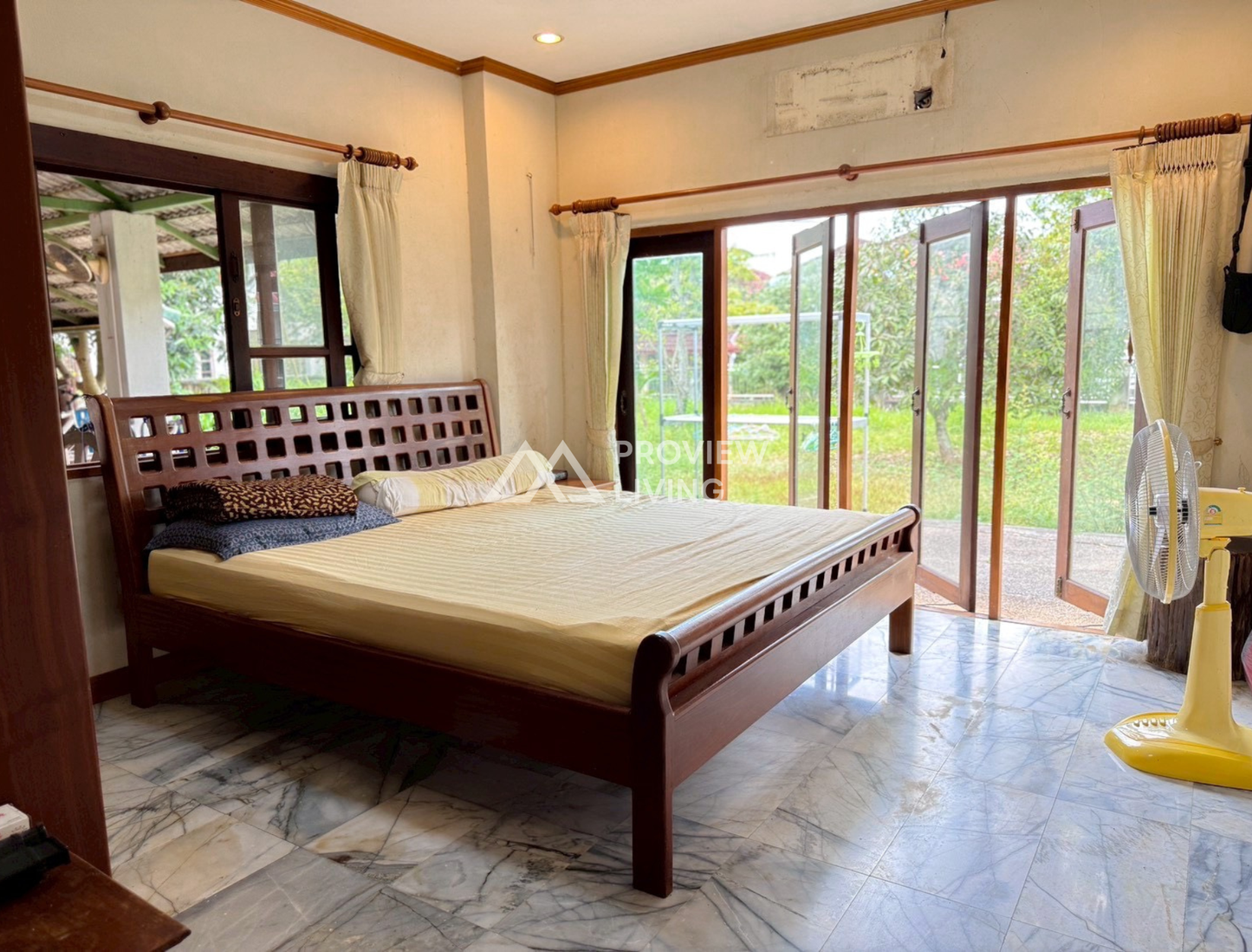 [ขายด่วน] บ้านเดี่ยว หลังใหญ่ มี2หลังในรั่วเดียว หมู่บ้านเสาวลักษณ์ 296.6 ตารางวา ราคา 8.XX ลบ.