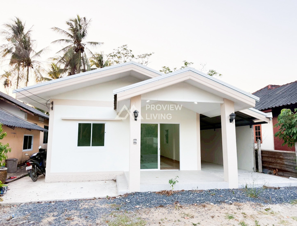 2-bedroom, 1-bathroom detached house for sale, Soi Chonkasem 43, near Khao Tha Phet | 1.85 million Baht