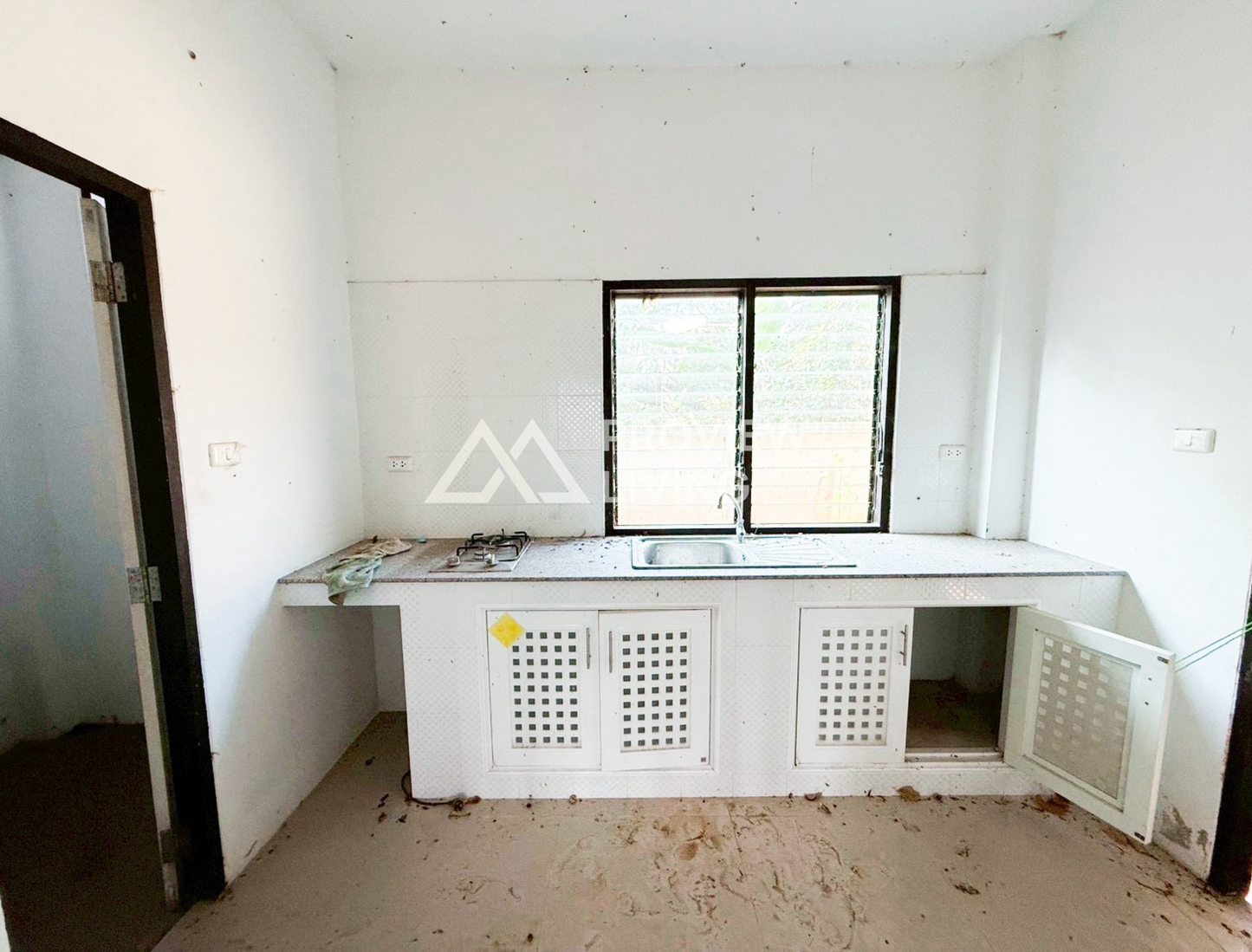 [ขายด่วน] บ้านเดี่ยว 2 ชั้น 2 ห้องนอน 3 ห้องน้ำ ซอยศรีวิชัย 16 ใกล้โรงพยาบาลสุราษฎร์ธานี ราคา 2.XX ลบ