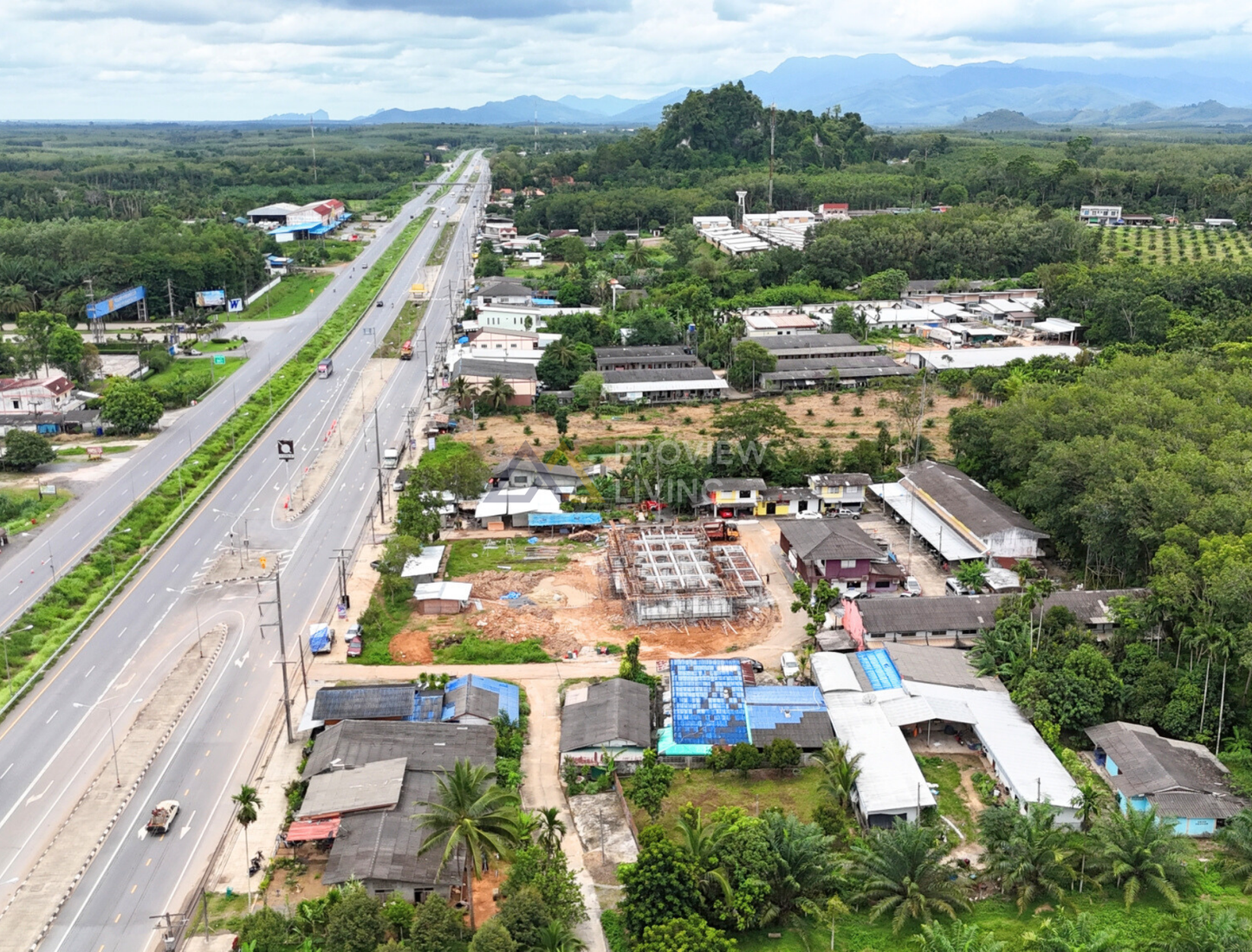 [ขายด่วน] บ้านพร้อมที่ดินใกล้สถานีภูธรตำรวจเขานิพนธ์ อำเภอเวียงสระ จ.สุราษฎร์ธานี พื้นที่รวม 162.4 ตร.วา 2 ห้องนอน 1 ห้องน้ำ 1 ห้องครัว 1 ห้องนั่งเล่น และพื้นที่สวนหลังบ้านพร้อมปรับเป็นสวนครัวหรือสิ่งปลูกสร้างอื่นๆ