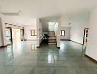 For sale: 2-storey detached corner house, Soi Sri Kasem 15, 100 sq.wah, 3 bedrooms, 3 bathrooms, 4 parking spaces, Baan Wassana, Tad Mai Nai Luek (near the slaughterhouse), Surat Thani.