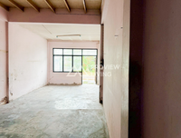 2-story townhome, 16.5 square wah, Soi Talad Mai 35, near Lucky Restaurant, price 980,000 Baht