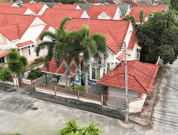 [ Sold Out ] Urgent Sale: Detached house in Bang Kung area, Surat Thani. 60 sq.wah, 3 bedrooms, 2 bathrooms, 1 parking space.