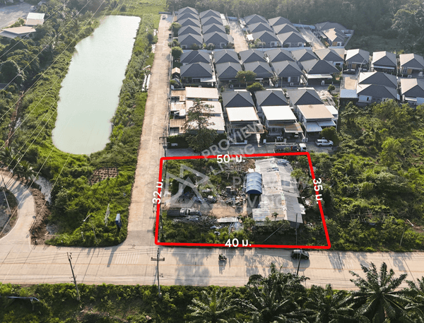 Urgent Sale: Vacant Land in Surat Thani, near Thai Watsadu, near Toyota Tha Thong. Size: 3งาน 41.2 square wah.