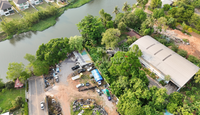 [FOR SALE] Land by the water, Soi Wat Pho 31, area 200 sq. wah, road frontage 42 meters, canal frontage 16 meters, Surat Thani