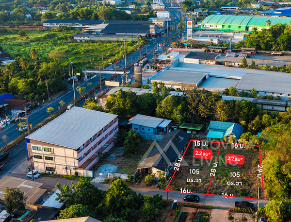 Land for sale - divided plots, Surat Thani, near Shell station - Bang Yai intersection