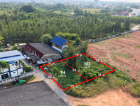 Land for sale in Surat Thani, Soi Pathumporn 2, near the hospital, price 1.5 million baht