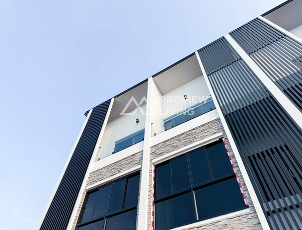 Commercial Building for sale, Tha Thong | First phase 3 units, starting price 3.85 MB.*