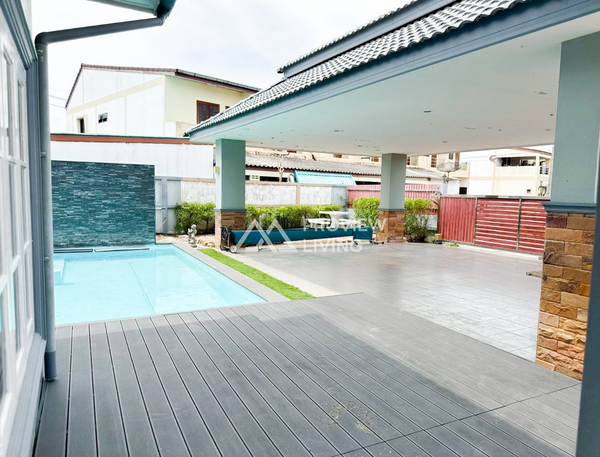 For sale: 2-story detached house in Chaiya. 3 beds, 3 baths. Near Supercheap Chaiya branch.