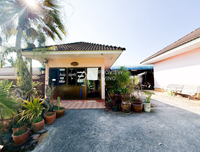 Resort for sale in Don Sak, Surat Thani. 24 rooms, located on Road 401, on the way to Samui pier. Price 1X.XX million baht.