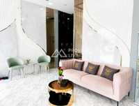 Urgent Sale: Commercial Building in Surat Thani. 3.5-story building, Aomsin Soi.