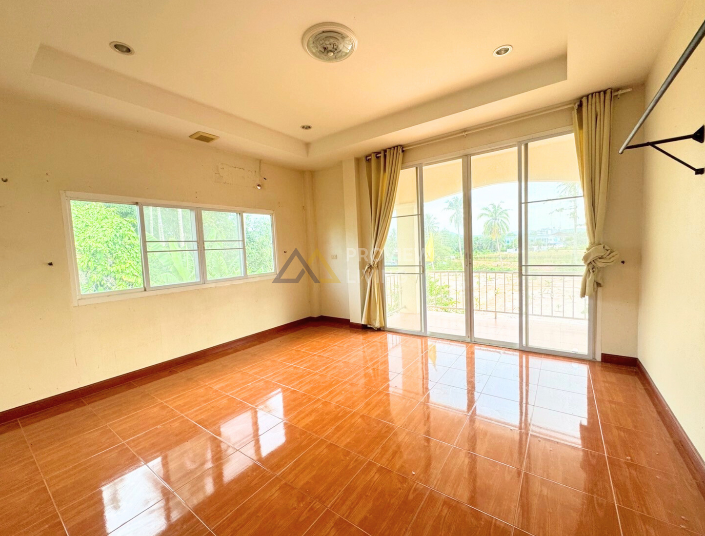 [ขายด่วน] คุ้มที่สุด! บ้านเดี่ยว 2 ชั้น 4 นอน 3 น้ำ บางชุมโถ ใกล้ทั้งเซ็นทรัล และโลตัสสุราษฎร์ธานี พื้นที่กว้างขนาด 116 ตร.ว. หน้ากว้าง 16 ลึก 28