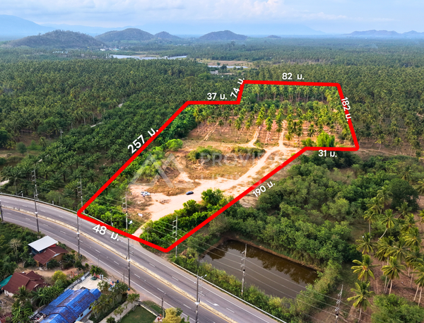 Vacant land for sale, near Lotus Regional Distribution Center, Surat Thani. 18 rai, 83.6 square wah.