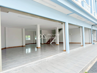 [Reserved] Commercial building, 3-story building (3 units, 2 units), on the new Si Kasem 15 road, starting at Surat Thani