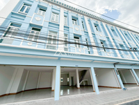 [Reserved] Commercial building, 3-story building (3 units, 2 units), on the new Si Kasem 15 road, starting at Surat Thani