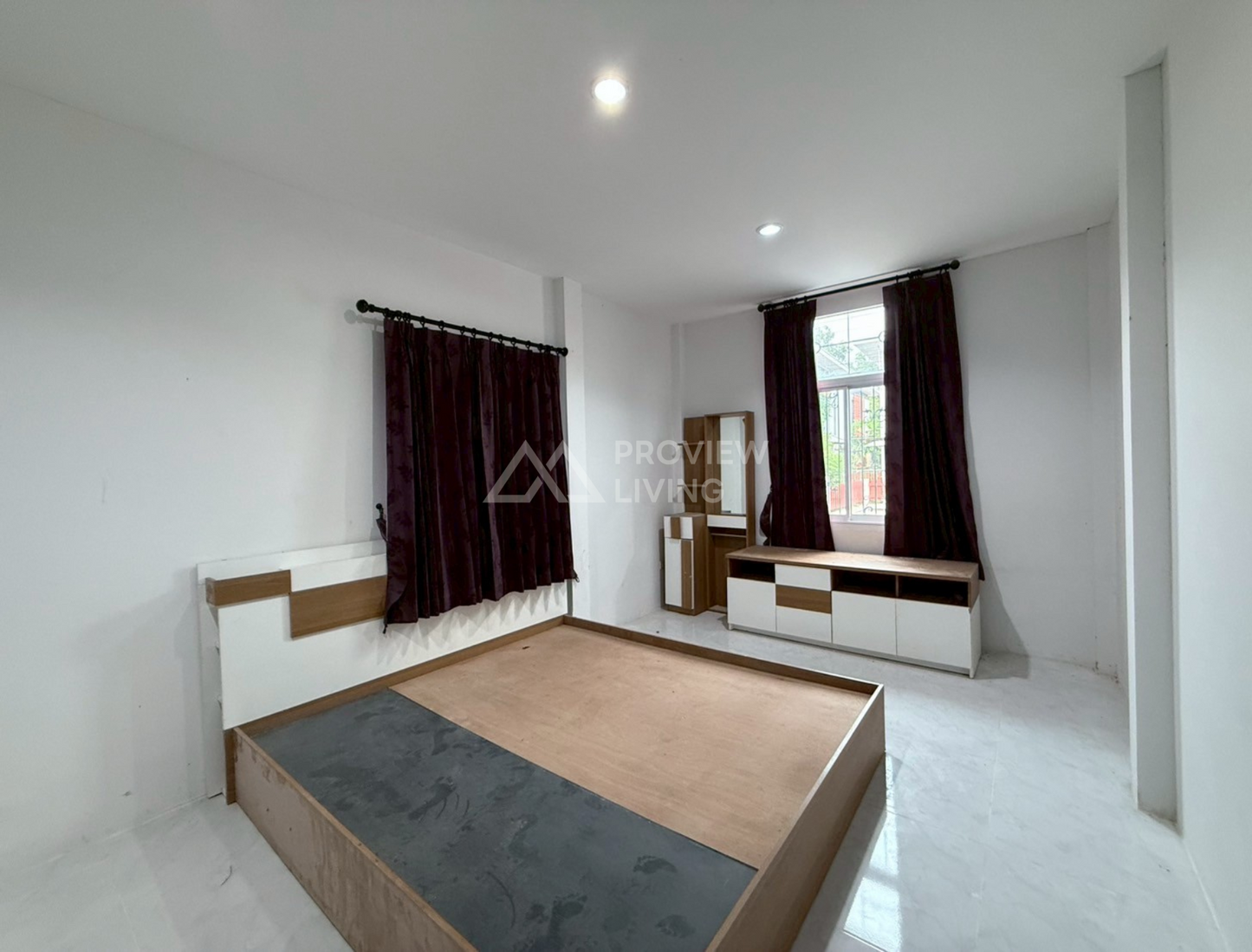 [ขายด่วน] บ้านเดี่ยวหลังใหญ่ 3 ห้องนอน 2 ห้องน้ำ ใกล้โรงพยาบาลสุราษฎร์ฯแถมเฟอร์ครบ พร้อมเข้าอยู่ ราคา 2.2X ล้าน!