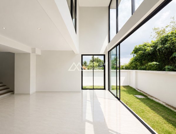 ใหม่ ทาวน์โฮม 2 ชั้น สไตล์โมเดิร์น ทรอปิคอล 2 ห้องนอน 3 ห้องน้ำ -ใกล้เซ็นทรัล สุราษฎร์ฯ
