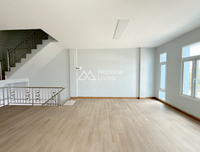 [Reserved] Commercial building, 3-story building (3 units, 2 units), on the new Si Kasem 15 road, starting at Surat Thani